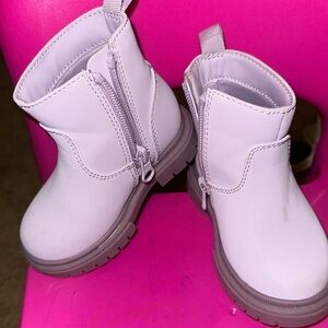Toddler lavender boots
